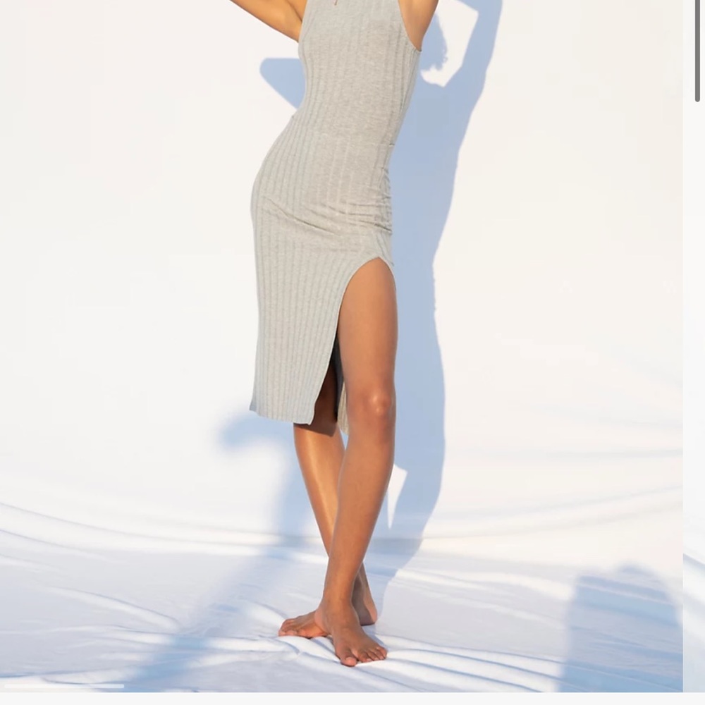 Aritzia wilfred Leo skirt slit black